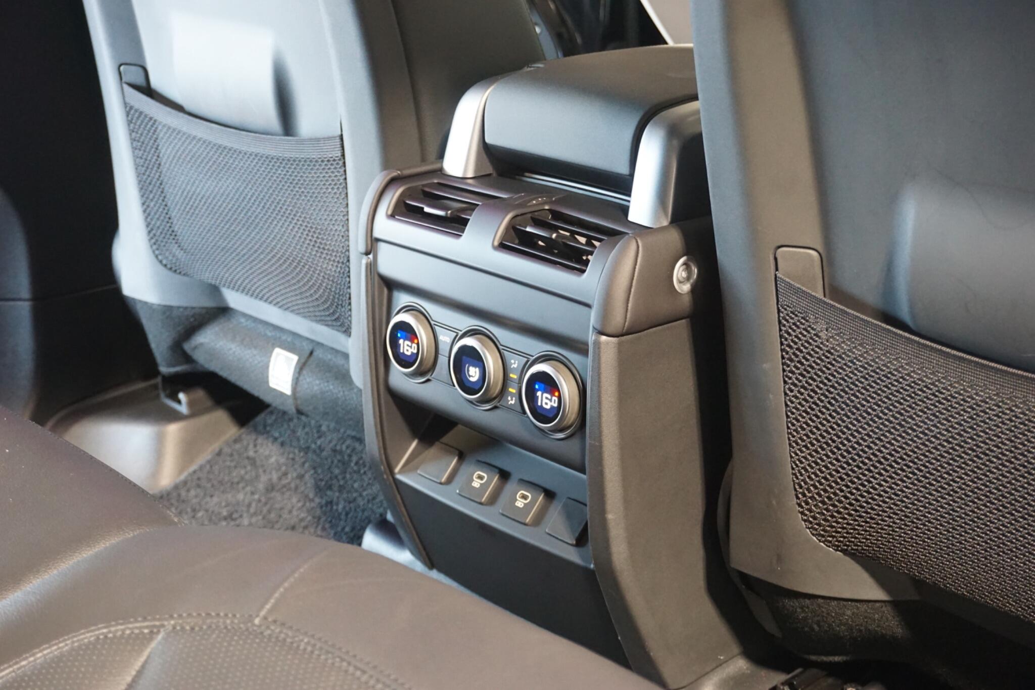 Land Rover Defender 110 2.0 P400e 15.4kWh XS Edition SUV 5dr Petrol Plug-in Hybrid Auto 4WD Euro 6 (s/s) (404 ps)